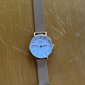 Daniel Wellington Petite Melrose Rose Gold Watch